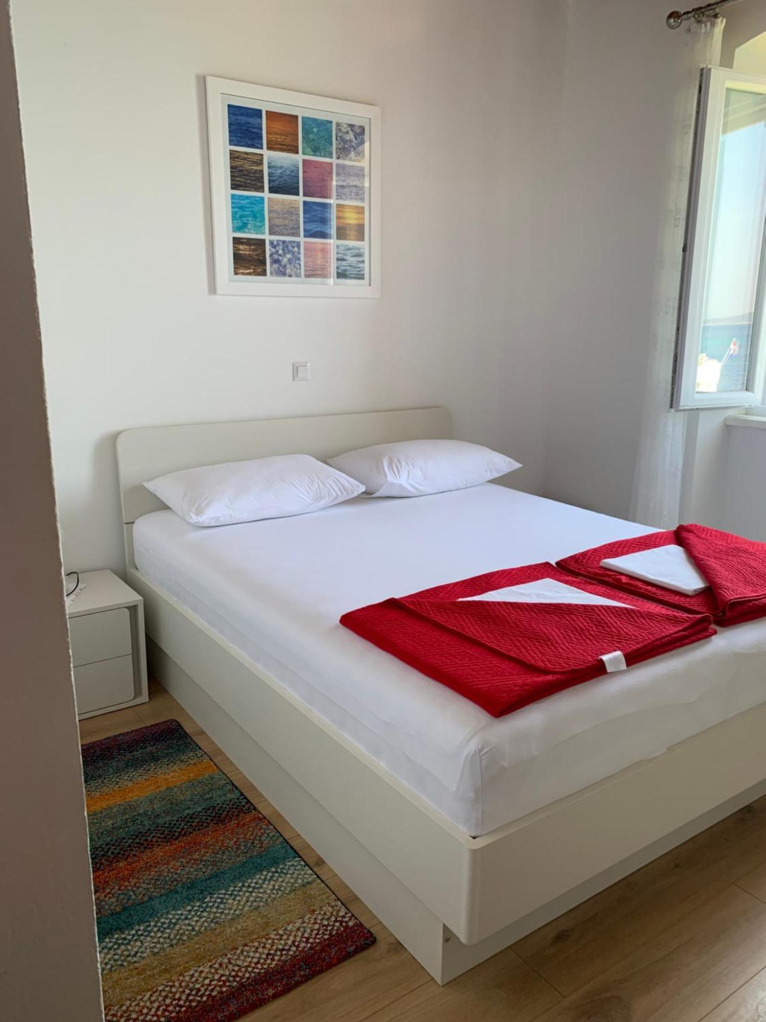 Seafront Rooms Хвар Экстерьер фото